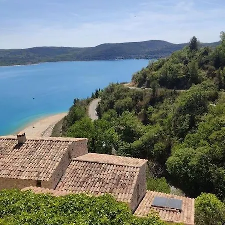 Maison De Village Type 2 *